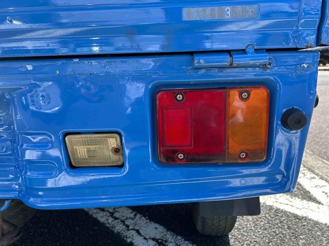 ハイゼットトラックＤＸ５ＭＴ車　ハイロー切り替え４ＷＤ車　エアコン　パワステ　荷台マット　ラジオ（鹿児島県）の中古車