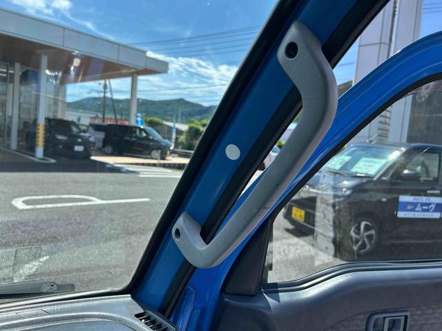 ハイゼットトラックＤＸ５ＭＴ車　ハイロー切り替え４ＷＤ車　エアコン　パワステ　荷台マット　ラジオ（鹿児島県）の中古車