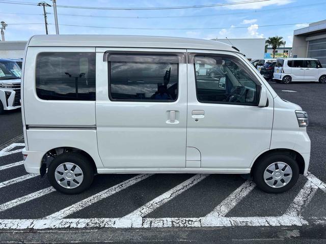 ハイゼットカーゴクルーズＳＡIII５ＭＴ車　車線逸脱警告　ＡＢＳ　オートハイビーム　ドラレコ　ＣＤプレーヤー　フォグランプ　インテリジェントクリアランスソナー　両側手動スライドドア（鹿児島県）の中古車