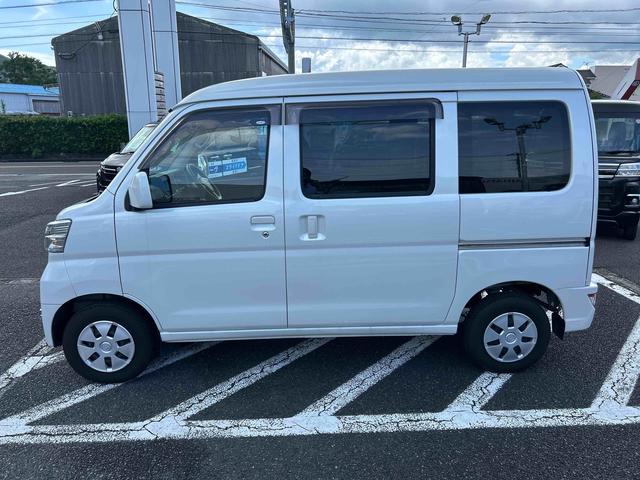 ハイゼットカーゴクルーズＳＡIII５ＭＴ車　車線逸脱警告　ＡＢＳ　オートハイビーム　ドラレコ　ＣＤプレーヤー　フォグランプ　インテリジェントクリアランスソナー　両側手動スライドドア（鹿児島県）の中古車