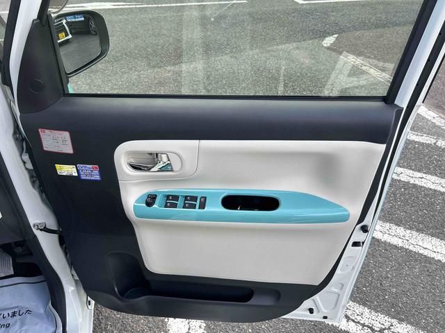 ムーヴキャンバスＸメイクアップリミテッド　ＳＡIIIインパネシフト　プッシュスタートスイッチ　電子カードキー　カーナビ　ドラレコ　ＥＴＣ　衝突防止　オートハイビーム　ＡＢＳ　レーンキープ（鹿児島県）の中古車