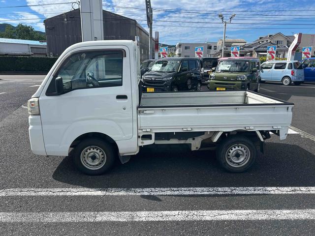 ハイゼットトラックスタンダード5速MT車 パートタイム4WD エアコン パワステ(鹿児島県)の中古車