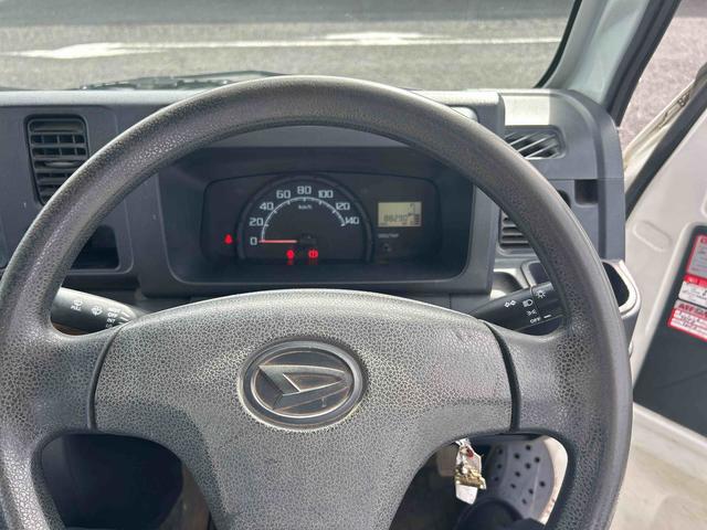 ハイゼットトラックスタンダード5速MT車 パートタイム4WD エアコン パワステ(鹿児島県)の中古車