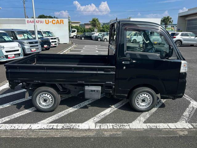 ハイゼットトラックＥＸＴ５速ＭＴ車　４ＷＤ車（ハイロー切り替え）　リモコンキー　パワーウィンドウ　作業灯　フォグランプ　運転席エアバッグ（鹿児島県）の中古車