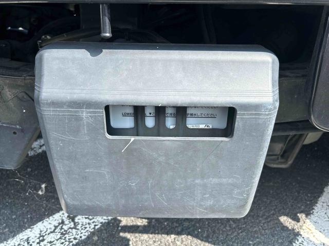 ハイゼットトラックＥＸＴ５速ＭＴ車　４ＷＤ車（ハイロー切り替え）　リモコンキー　パワーウィンドウ　作業灯　フォグランプ　運転席エアバッグ（鹿児島県）の中古車