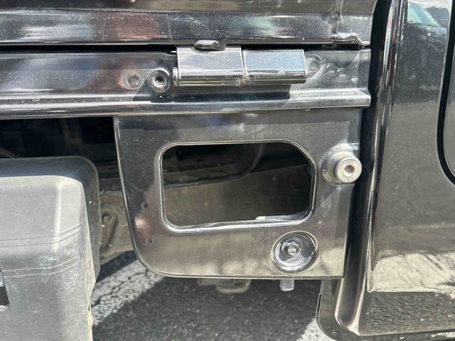 ハイゼットトラックＥＸＴ５速ＭＴ車　４ＷＤ車（ハイロー切り替え）　リモコンキー　パワーウィンドウ　作業灯　フォグランプ　運転席エアバッグ（鹿児島県）の中古車