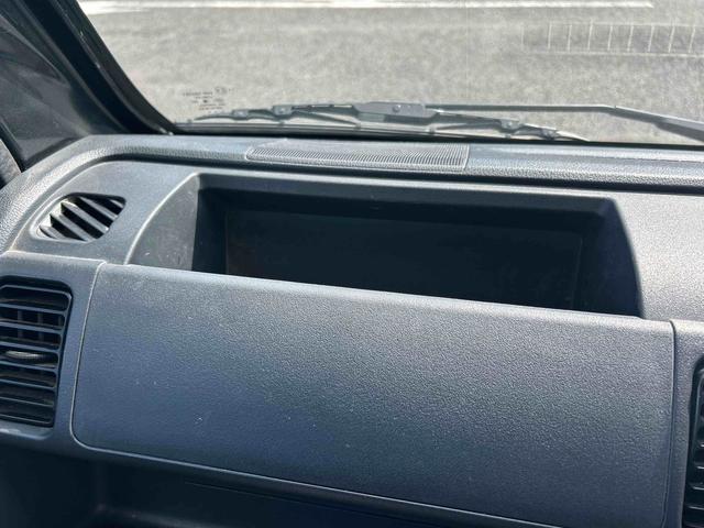 ハイゼットトラックＥＸＴ５速ＭＴ車　４ＷＤ車（ハイロー切り替え）　リモコンキー　パワーウィンドウ　作業灯　フォグランプ　運転席エアバッグ（鹿児島県）の中古車