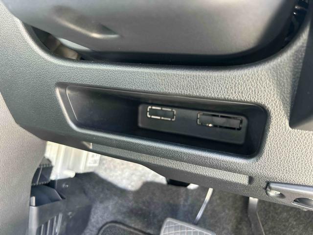 ムーヴキャンバスストライプスＧターボターボ車　インパネシフト　プッシュスタートスイッチ　電子カードキー　電動パーキングブレーキ　ＡＢＳ　レーンキープ　オートハイビーム　シートヒーター（鹿児島県）の中古車