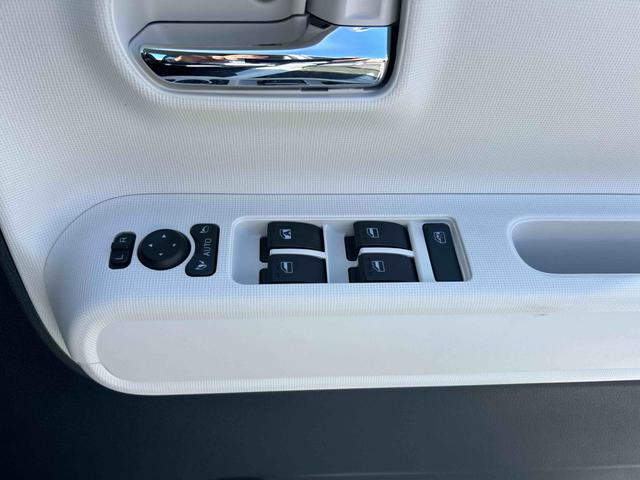 ムーヴキャンバスストライプスＧターボターボ車　インパネシフト　プッシュスタートスイッチ　電子カードキー　電動パーキングブレーキ　ＡＢＳ　レーンキープ　オートハイビーム　シートヒーター（鹿児島県）の中古車