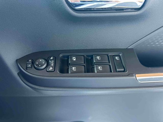 タントカスタムＸインパネシフト　プッシュスタートスイッチ　電子カードキー　電動パーキングブレーキ　ディスプレイオーディオ　バックモニター　衝突軽減ブレーキ　車線逸脱防止　アルミホイール　両側パワースライドドア　ＡＢＳ（鹿児島県）の中古車