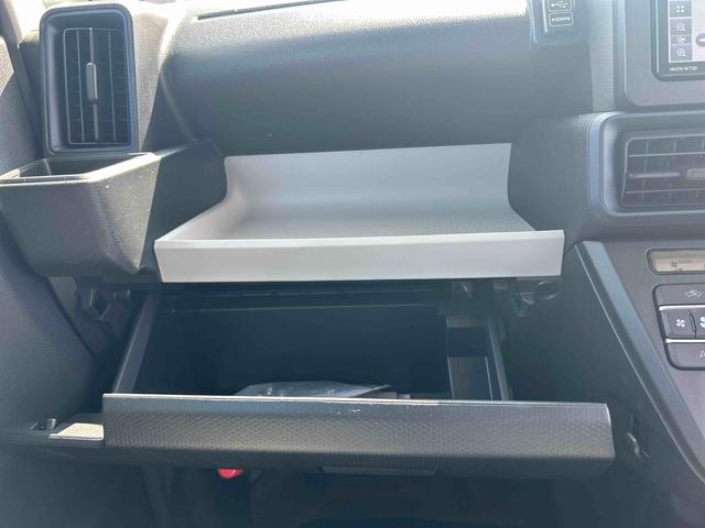 タントＸインパネシフト　プッシュスタートスイッチ　電子カードキー　電動パーキングブレーキ　カーナビ　バックモニター（パノラマ）　シートヒーター　ブレーキサポート　ＡＢＳ　車線逸脱警報　オートハイビーム（鹿児島県）の中古車