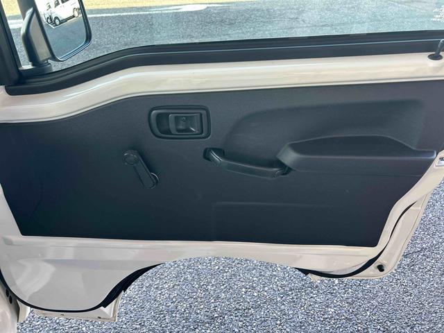 ハイゼットトラックスタンダード　農用スペシャル切替式４ＷＤ　フロアＣＶＴ　レーンキープアシスト　誤発進抑制機能　オートハイビーム　運転席エアバック　助手席エアバック　ＡＢＳ（鹿児島県）の中古車