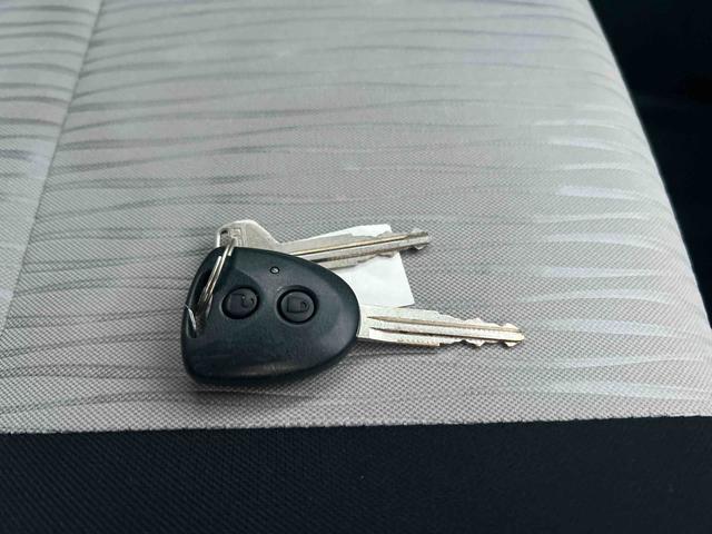 ミライースＸ　リミテッドＳＡIIIインパネシフト　リモコンキー　ＣＤプレーヤー　ＥＴＣ車載器　衝突被害軽減システム　レーンアシスト　ＡＢＳ　アルミホイール（鹿児島県）の中古車