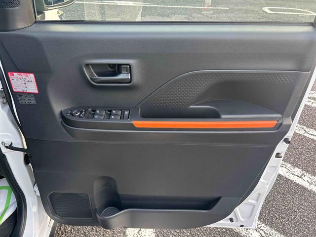 タントファンクロスインパネシフト　プッシュスタートスイッチ　電子カードキー　電動パーキングブレーキ　衝突軽減システム　両側オートドア　レーンキープアシスト　ＡＢＳ　アルミホイール　フォグランプ（鹿児島県）の中古車