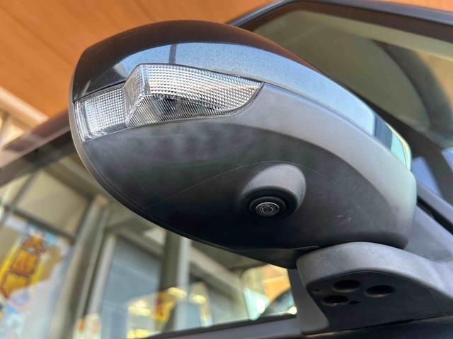 タントカスタムＸ　トップエディションリミテッドＳＡIIIインパネシフト　プッシュスタートスイッチ　電子カードキー　カーナビ　バックモニター（パノラマモニター）　アルミホイール　ＡＢＳ　衝突被害軽減システム（鹿児島県）の中古車