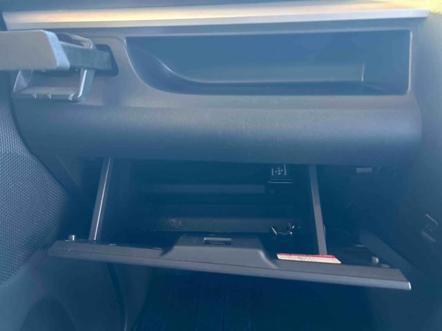 タントカスタムＸ　トップエディションリミテッドＳＡIIIインパネシフト　プッシュスタートスイッチ　電子カードキー　カーナビ　バックモニター（パノラマモニター）　アルミホイール　ＡＢＳ　衝突被害軽減システム（鹿児島県）の中古車