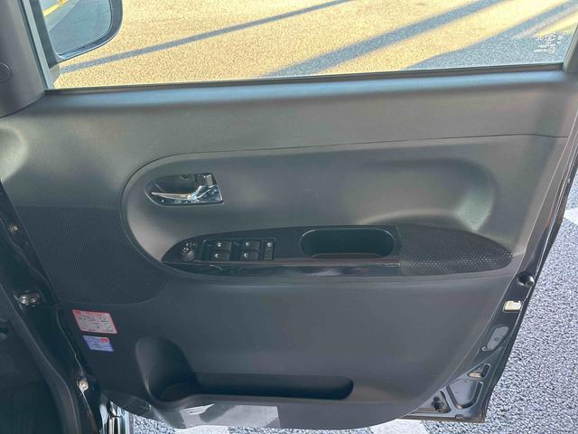 タントカスタムＸ　トップエディションリミテッドＳＡIIIインパネシフト　プッシュスタートスイッチ　電子カードキー　カーナビ　バックモニター（パノラマモニター）　アルミホイール　ＡＢＳ　衝突被害軽減システム（鹿児島県）の中古車