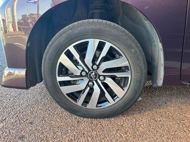 トールカスタムＧインパネシフト　プッシュスタートスイッチ　電子カードキー　電動パーキングブレーキ　両側電動スライドドア　緊急ブレーキ　アルミホイール　ＡＢＳ　ＥＴＣ車載器　ドラレコ（鹿児島県）の中古車