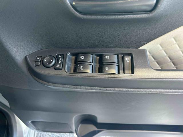 タントＸスペシャルインパネシフト　プッシュスタートスイッチ　電子カードキー　バックモニター　衝突被害軽減　車線逸脱警報　オートハイビーム　ＡＢＳ（鹿児島県）の中古車