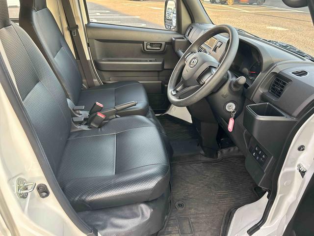 ハイゼットカーゴスペシャルインパネシフト　衝突被害軽減ブレーキ　エアバッグ　オートハイビーム　レーンキープアシスト　ＡＢＳ　両側スライドドア（鹿児島県）の中古車