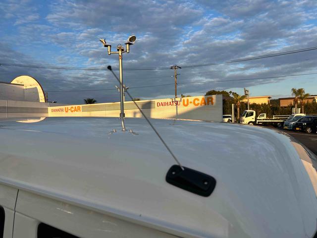 ハイゼットカーゴスペシャルインパネシフト　衝突被害軽減ブレーキ　エアバッグ　オートハイビーム　レーンキープアシスト　ＡＢＳ　両側スライドドア（鹿児島県）の中古車