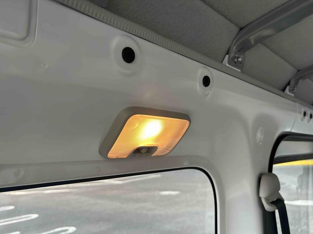 ハイゼットカーゴスペシャルインパネシフト　衝突被害軽減ブレーキ　エアバッグ　オートハイビーム　レーンキープアシスト　ＡＢＳ　両側スライドドア（鹿児島県）の中古車