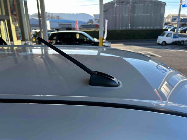 ムーヴキャンバスＧブラックインテリアリミテッド　ＳＡIIIインパネシフト　プッシュスタートスイッチ　電子カードキー　カーナビ　両側電動スライドドア　レーンキープ　オートハイビーム　ＡＢＳ　スマキー　バックモニター　電動格納ドアミラー　衝突安全ボディ　ＵＳＢ（鹿児島県）の中古車