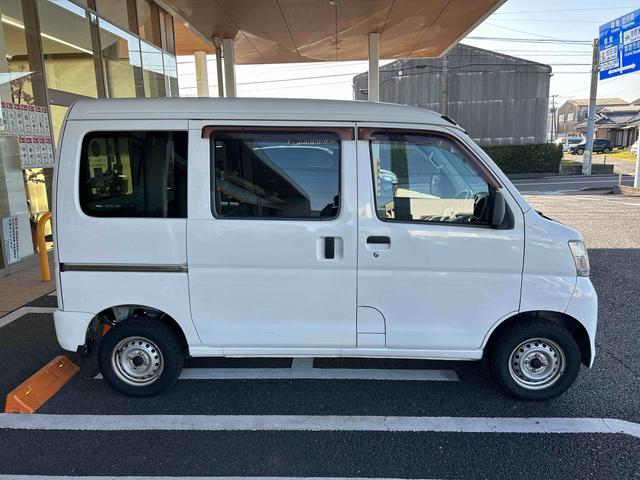 ハイゼットカーゴDXインパネシフト リモコンキー 左右スライドドア(鹿児島県)の中古車