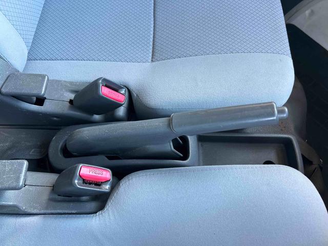 ハイゼットカーゴDXインパネシフト リモコンキー 左右スライドドア(鹿児島県)の中古車