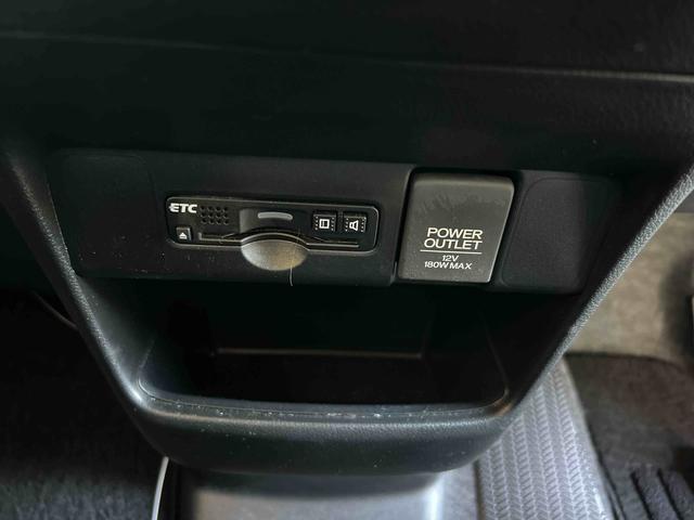 N−BOXカスタムG・ターボLパッケージターボモデル インパネシフト プッシュスタートスイッチ 電子カードキー 両側電動スライドドア ABS アルミホイール ETC付き(鹿児島県)の中古車