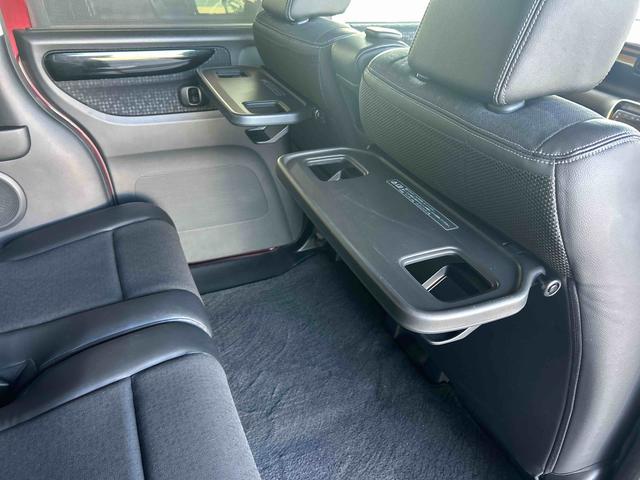 N−BOXカスタムG・ターボLパッケージターボモデル インパネシフト プッシュスタートスイッチ 電子カードキー 両側電動スライドドア ABS アルミホイール ETC付き(鹿児島県)の中古車