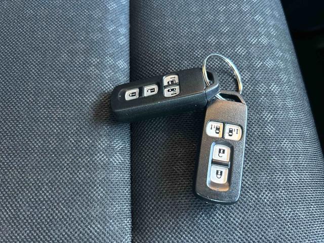 N−BOXカスタムG・ターボLパッケージターボモデル インパネシフト プッシュスタートスイッチ 電子カードキー 両側電動スライドドア ABS アルミホイール ETC付き(鹿児島県)の中古車