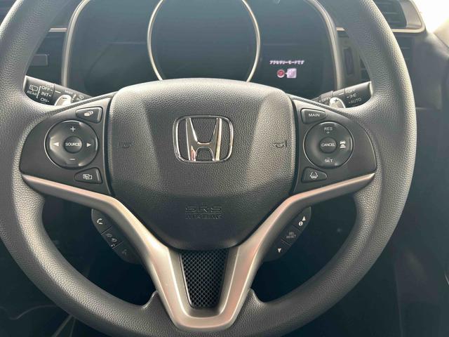 フィット１３Ｇ・Ｓ　ホンダセンシングプッシュスタートスイッチ　電子カードキー　アルミホイール　ＡＢＳ（鹿児島県）の中古車