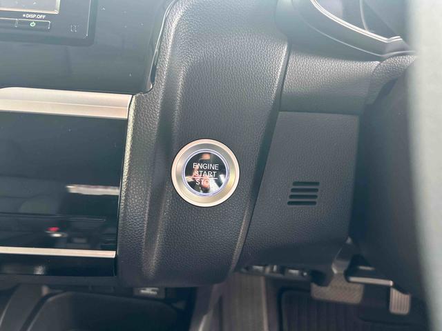フィット１３Ｇ・Ｓ　ホンダセンシングプッシュスタートスイッチ　電子カードキー　アルミホイール　ＡＢＳ（鹿児島県）の中古車