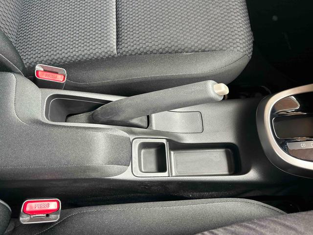 フィット１３Ｇ・Ｓ　ホンダセンシングプッシュスタートスイッチ　電子カードキー　アルミホイール　ＡＢＳ（鹿児島県）の中古車