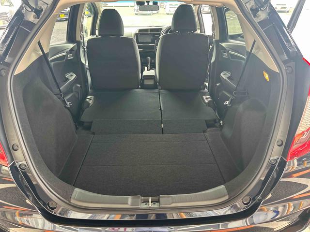 フィット１３Ｇ・Ｓ　ホンダセンシングプッシュスタートスイッチ　電子カードキー　アルミホイール　ＡＢＳ（鹿児島県）の中古車