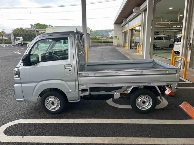 ハイゼットトラックＥＸＴパートタイム４ＷＤ　５ＭＴ　プッシュスタートスイッチ　電子カードキー　誤発進抑制　オートハイビーム　レーンアシスト　ＡＢＳ　フォグランプ（鹿児島県）の中古車