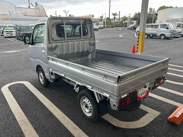 ハイゼットトラックＥＸＴパートタイム４ＷＤ　５ＭＴ　プッシュスタートスイッチ　電子カードキー　誤発進抑制　オートハイビーム　レーンアシスト　ＡＢＳ　フォグランプ（鹿児島県）の中古車