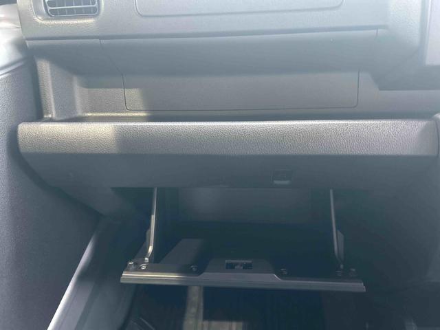 ハイゼットトラックＥＸＴパートタイム４ＷＤ　５ＭＴ　プッシュスタートスイッチ　電子カードキー　誤発進抑制　オートハイビーム　レーンアシスト　ＡＢＳ　フォグランプ（鹿児島県）の中古車