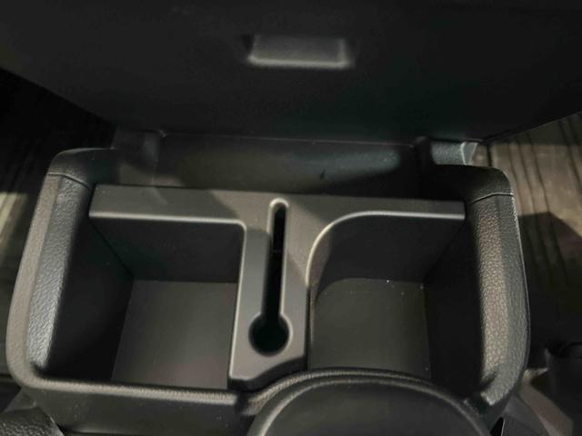 ハイゼットトラックＥＸＴパートタイム４ＷＤ　５ＭＴ　プッシュスタートスイッチ　電子カードキー　誤発進抑制　オートハイビーム　レーンアシスト　ＡＢＳ　フォグランプ（鹿児島県）の中古車