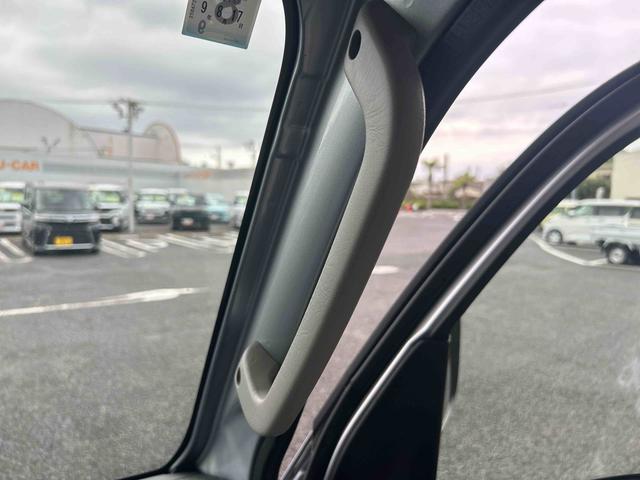 ハイゼットトラックＥＸＴパートタイム４ＷＤ　５ＭＴ　プッシュスタートスイッチ　電子カードキー　誤発進抑制　オートハイビーム　レーンアシスト　ＡＢＳ　フォグランプ（鹿児島県）の中古車