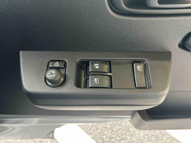 ハイゼットトラックＥＸＴパートタイム４ＷＤ　５ＭＴ　プッシュスタートスイッチ　電子カードキー　誤発進抑制　オートハイビーム　レーンアシスト　ＡＢＳ　フォグランプ（鹿児島県）の中古車