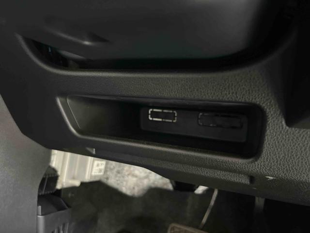 ムーヴＧインパネシフト　プッシュスタートスイッチ　電子カードキー　電動パーキングブレーキ　ディスプレイオーディオ　バックモニター　両側スライド左側パワースライドドア　アルミホイール　ＡＢＳ（鹿児島県）の中古車