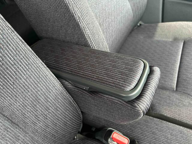 ムーヴＧインパネシフト　プッシュスタートスイッチ　電子カードキー　電動パーキングブレーキ　ディスプレイオーディオ　バックモニター　両側スライド左側パワースライドドア　アルミホイール　ＡＢＳ（鹿児島県）の中古車