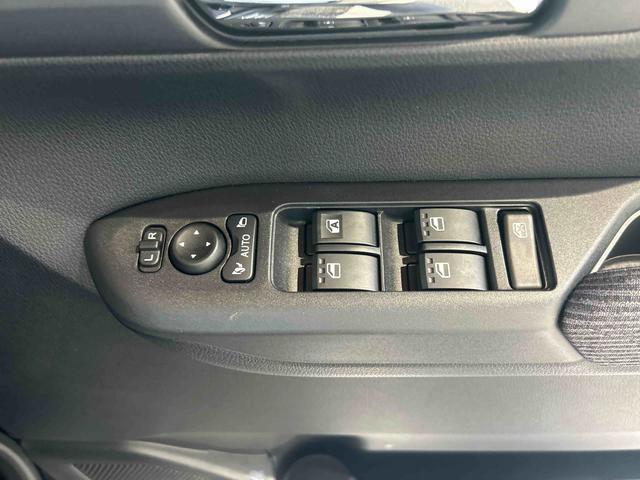 ムーヴＧインパネシフト　プッシュスタートスイッチ　電子カードキー　電動パーキングブレーキ　ディスプレイオーディオ　バックモニター　両側スライド左側パワースライドドア　アルミホイール　ＡＢＳ（鹿児島県）の中古車