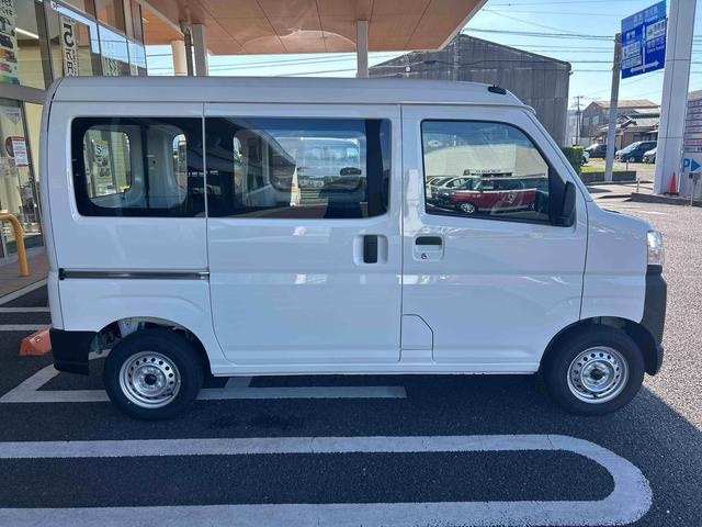 ハイゼットカーゴスペシャルインパネシフト　衝突被害軽減ブレーキ　オートハイビーム　オートライト　Ｗエアバック　アイドリンストップ　レーンキープアシスト　ＡＢＳ（鹿児島県）の中古車