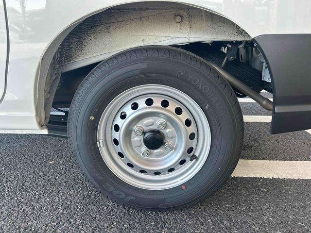 ハイゼットカーゴスペシャルインパネシフト　衝突被害軽減ブレーキ　オートハイビーム　オートライト　Ｗエアバック　アイドリンストップ　レーンキープアシスト　ＡＢＳ（鹿児島県）の中古車