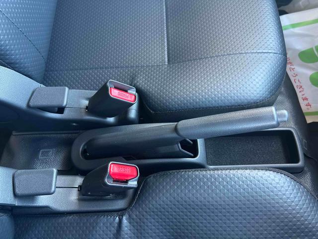 ハイゼットカーゴスペシャルインパネシフト　衝突被害軽減ブレーキ　オートハイビーム　オートライト　Ｗエアバック　アイドリンストップ　レーンキープアシスト　ＡＢＳ（鹿児島県）の中古車