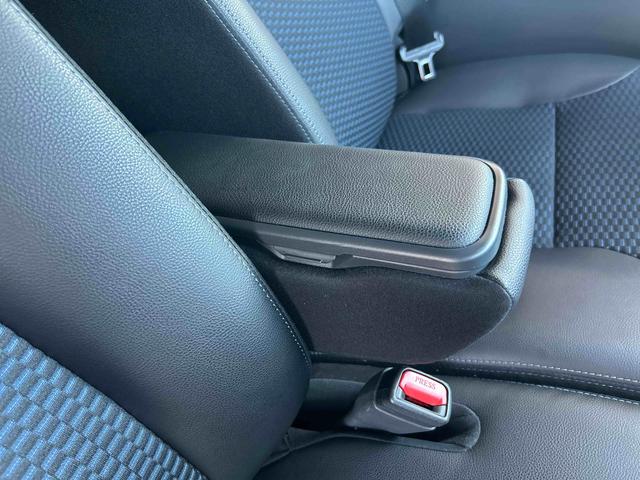 タントカスタムRSターボ車 インパネシフト プッシュスタートスイッチ 電子カードキー 両側電動スライドドア カーナビ バックモニター 車線逸脱警報 アルミホイール ABS 衝突被害軽減システム(鹿児島県)の中古車