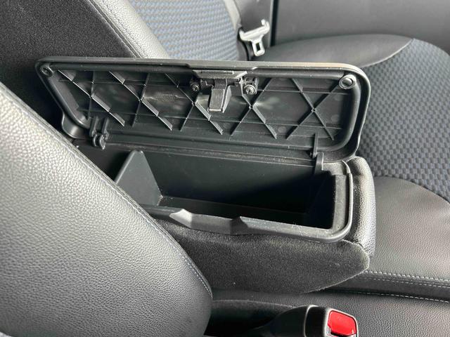 タントカスタムＸインパネシフト　プッシュスタートスイッチ　電子カードキー　両側電動スライドドア　前後ブレーキサポート　レーンキープ　オートハイビーム　アルミホイール　カーナビ　バックモニター（鹿児島県）の中古車